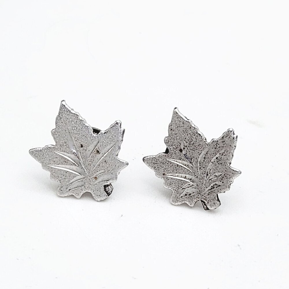 Vintage EMC Maple Leaf Textured 925 Sterling Silver Small Stud Earrings